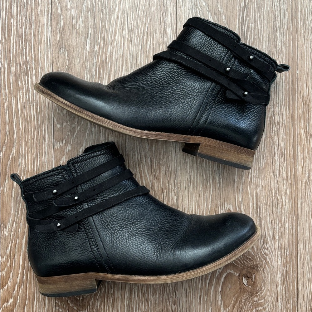 Franco Sarto Kadrien black leather ankle boots, size 8